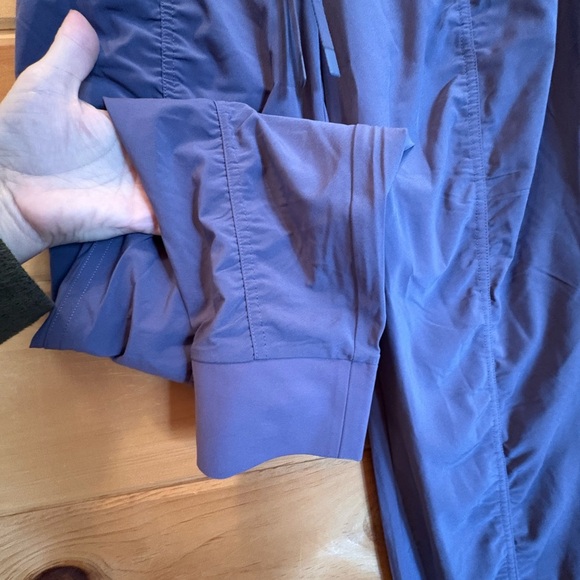 Athleta Purple Relaxed Fit joggers. Size 6 NWOT - Picture 4 of 9